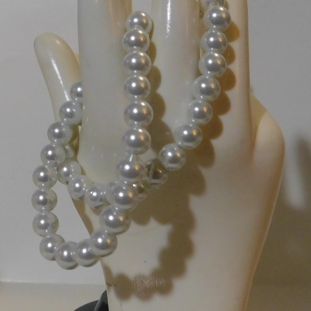 simulated small pearl bracelet